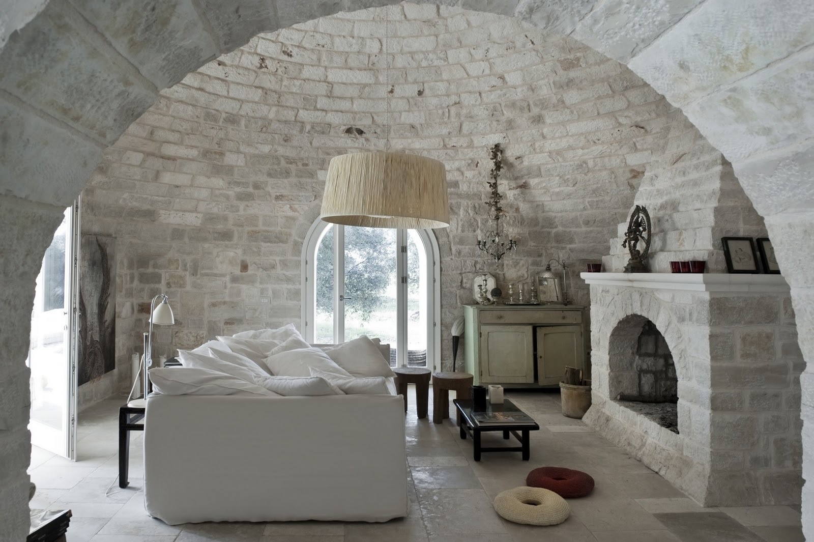 living-in-a-trullo-traditional-apulian-dry-stone-hut-with-a-conical-roof
