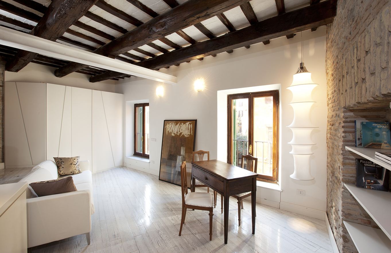 03 small suite in Rome (trastevere), Italy
