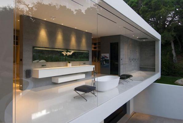 bathroom-with-large-transparent-glass-windows