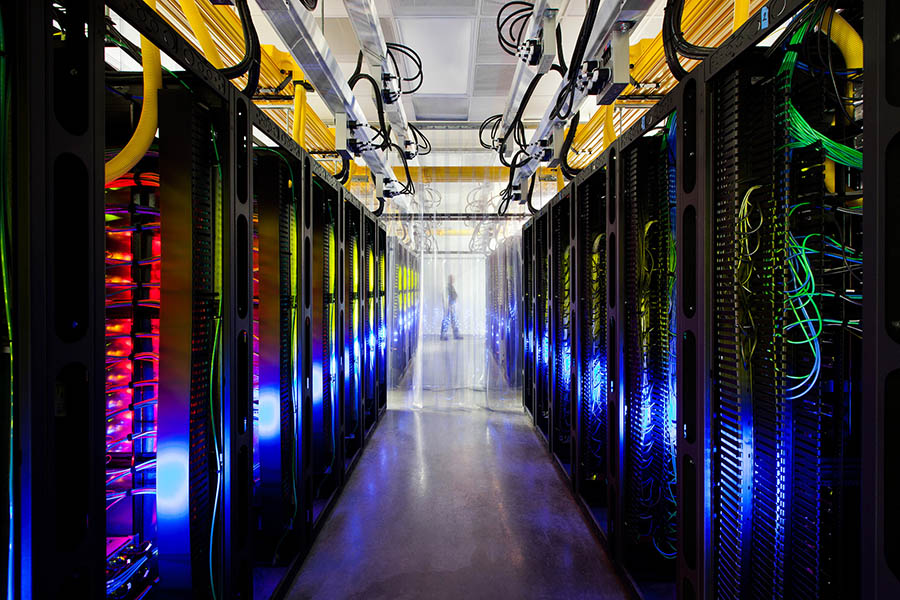 The Insides of Google’s data centers 08