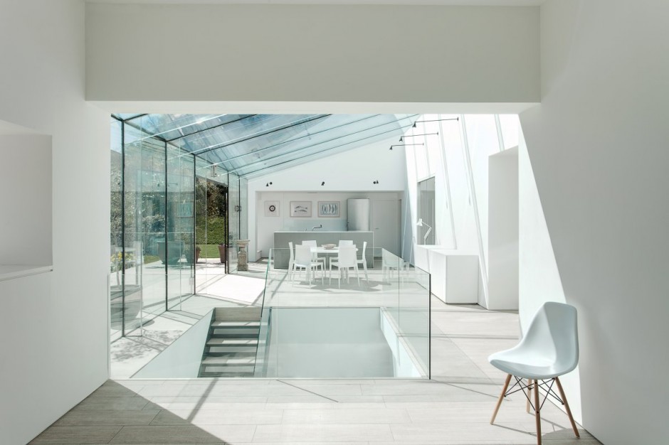 The Glass House by AR Design Studio 06