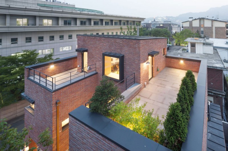 House in Hyojadong by Min Soh & Gusang Architectural Group & Kyoungtae Kim 02