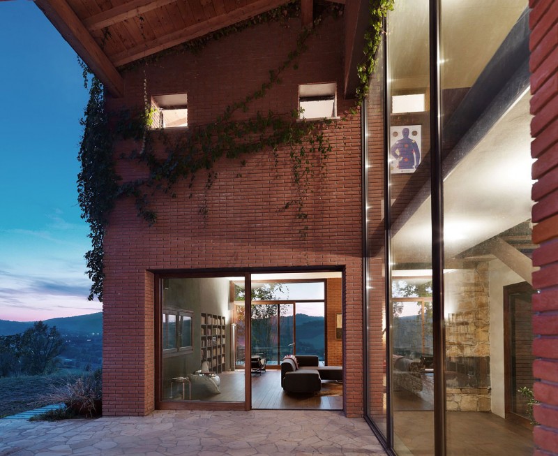 Val Tidone Private House by Park Associati 15