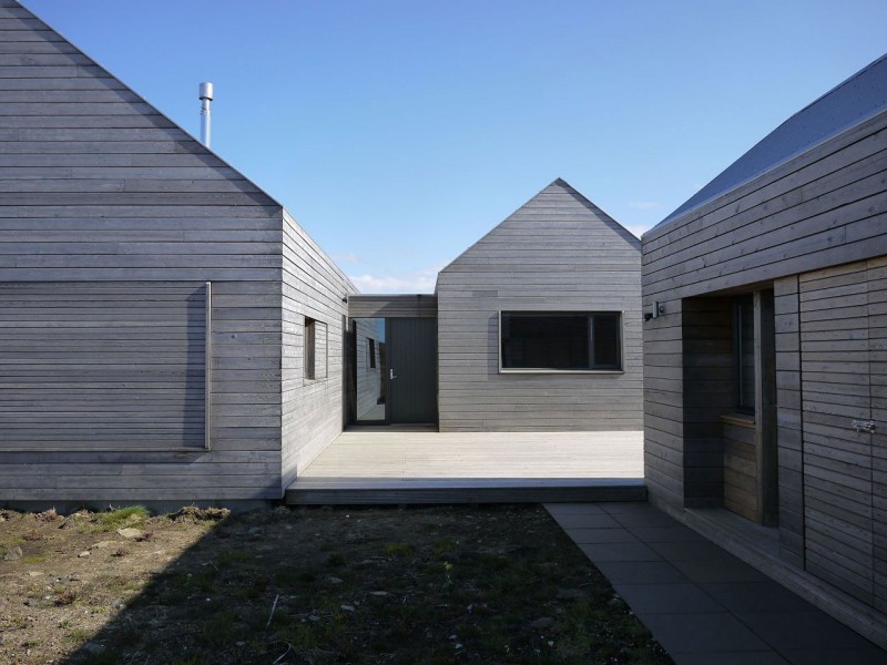 Borreraig House by Dualchas Architects 10