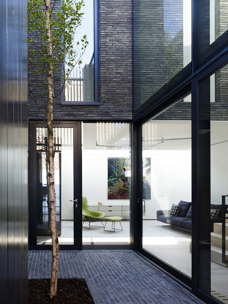 Black Box by form_art architects 05