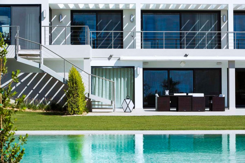 Modern Algarve Villa by Staffan Tollgard Design Group 02