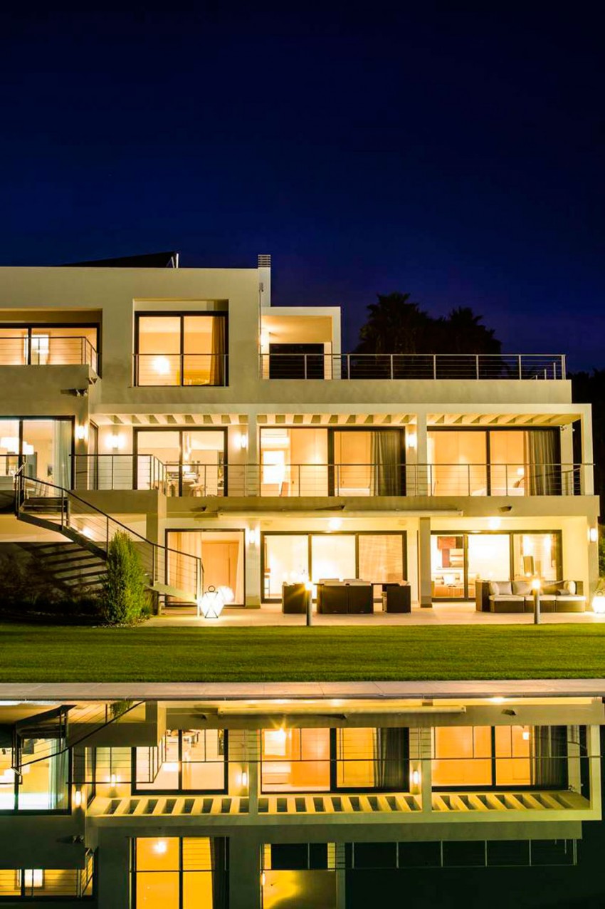 Modern Algarve Villa by Staffan Tollgard Design Group 20