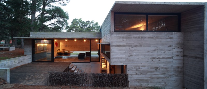 Pedroso House by María Victoria Besonías and Luciano Kruk 03
