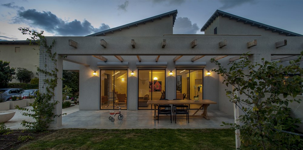 A Kibbutz House by Henkin Shavit Architecture & Design 20