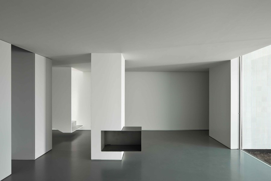 House Ricardo Pinto by Correia Ragazzi Arquitectos 11