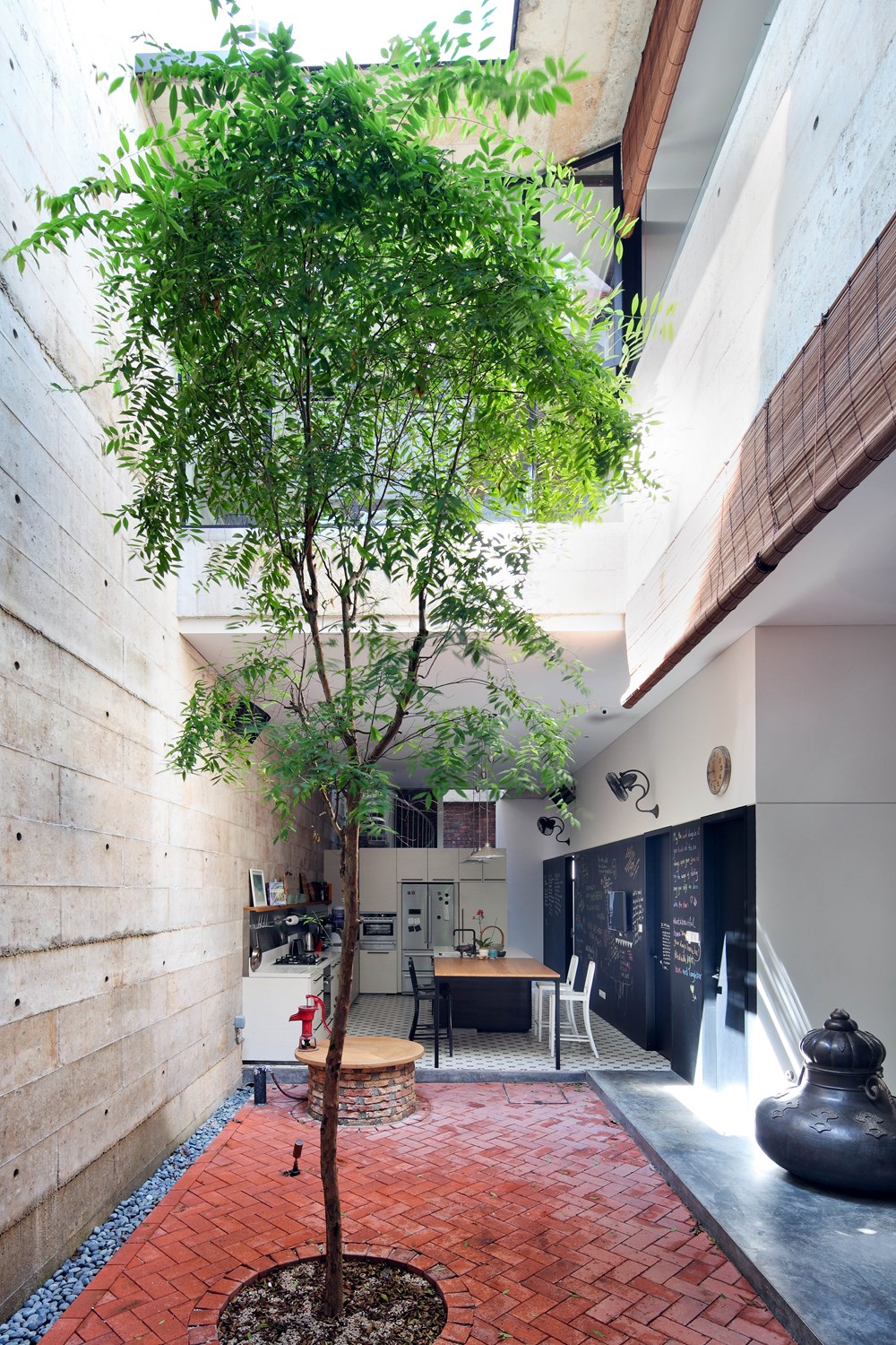 House at Neil Road by ONG&ONG 16