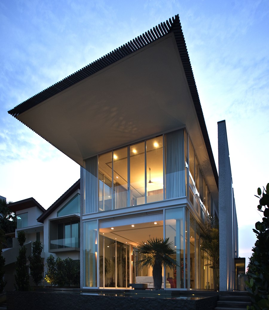 Sun Cap House by Wallflower Architecture + Design 01