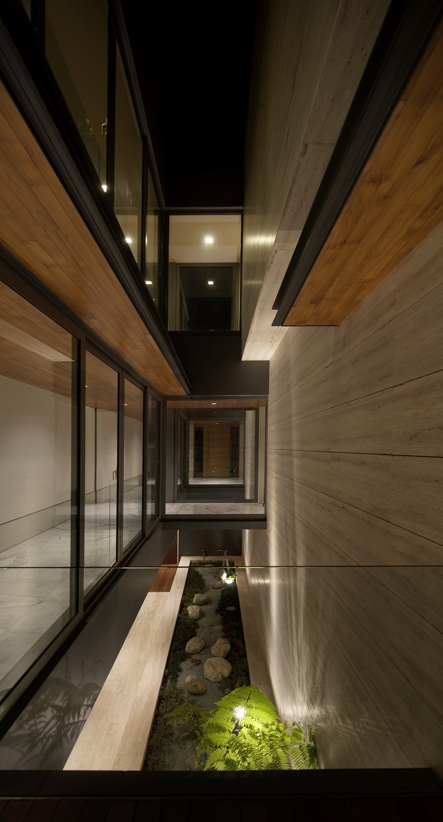 Travertine Dream House by Wallflower Architecture + Design 06