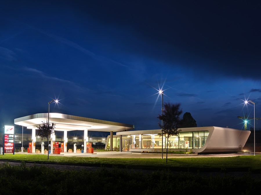 Gazoline Petrol Station by Damilano Studio Architects 15