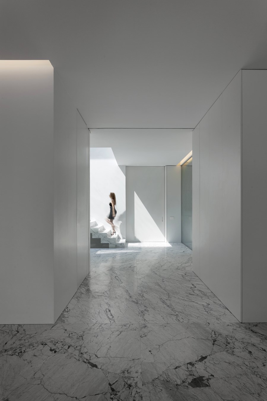 Aluminium House by Fran Silvestre Arquitectos 09