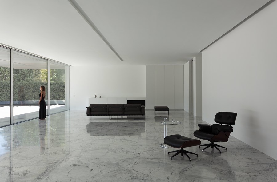 Aluminium House by Fran Silvestre Arquitectos 10