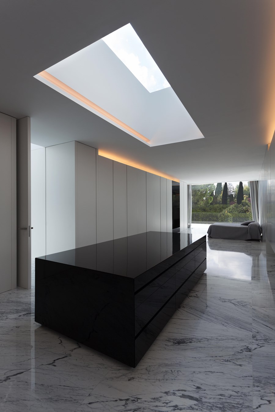 Aluminium House by Fran Silvestre Arquitectos 15