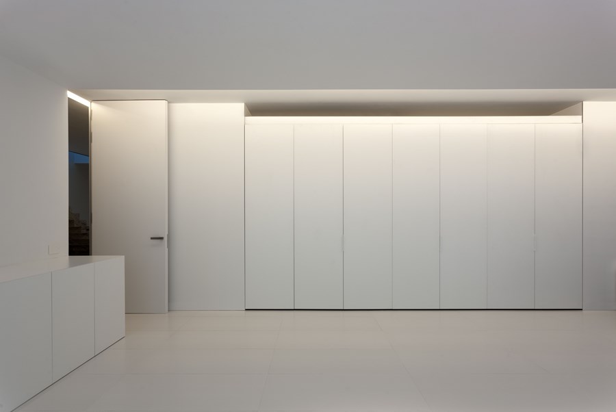 Aluminium House by Fran Silvestre Arquitectos 19