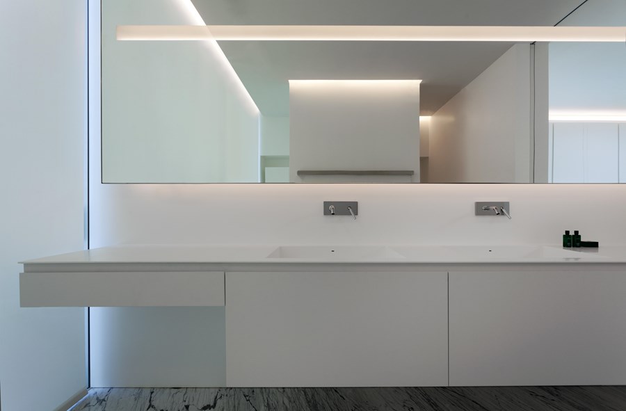 Aluminium House by Fran Silvestre Arquitectos 23