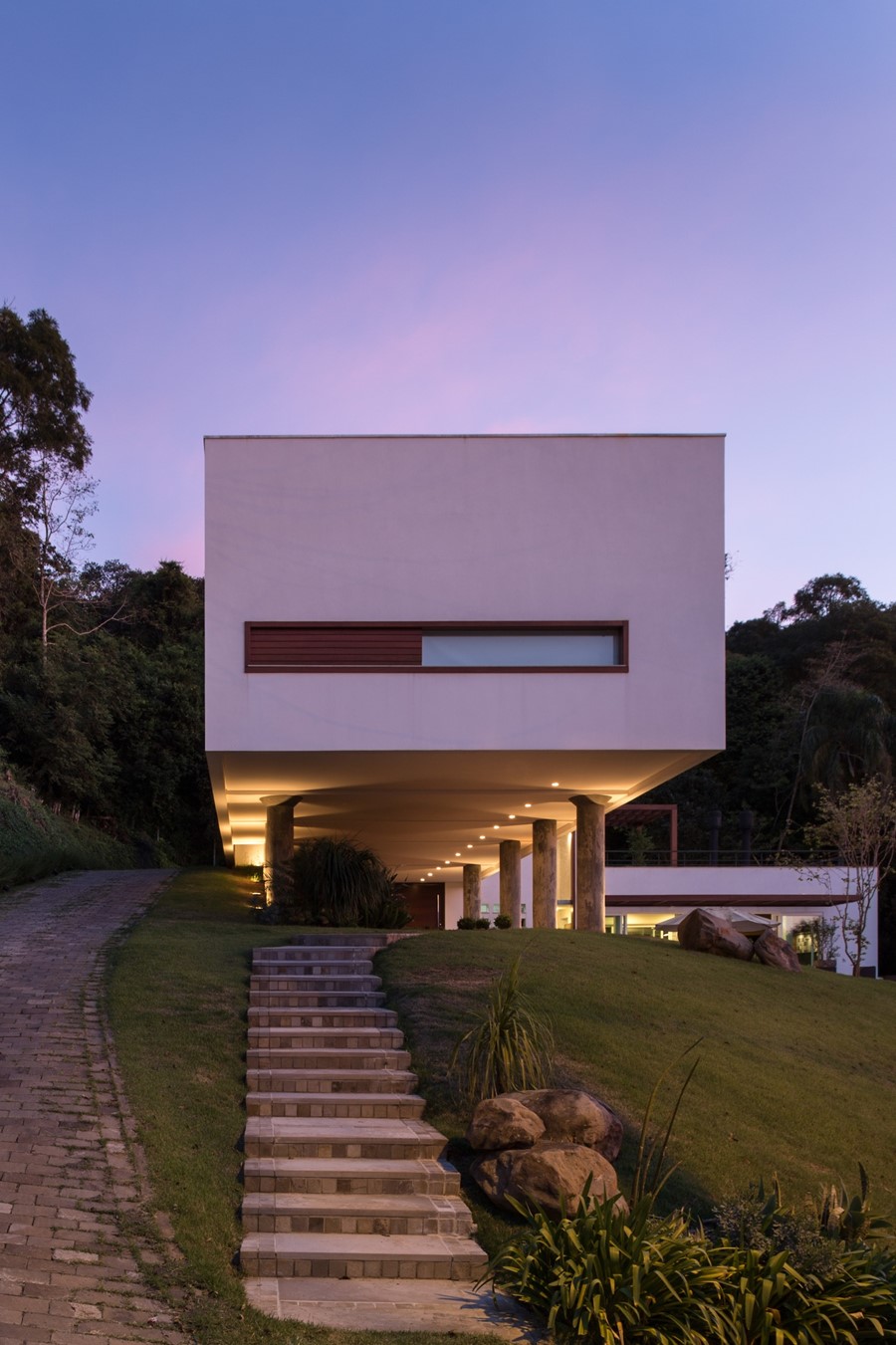 House 4.16.3 by Luciano Lerner Basso 19