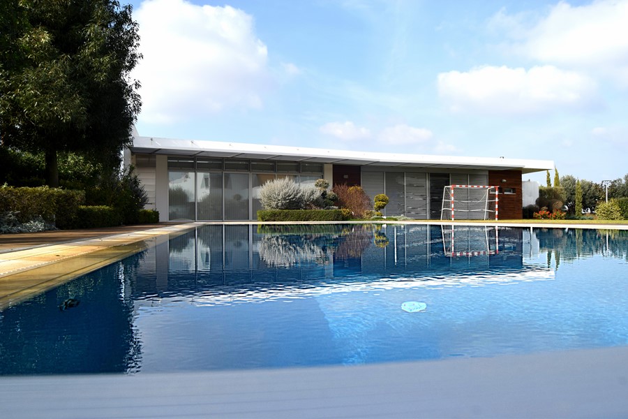 Pool house by Christos Pavlou Architecture 01