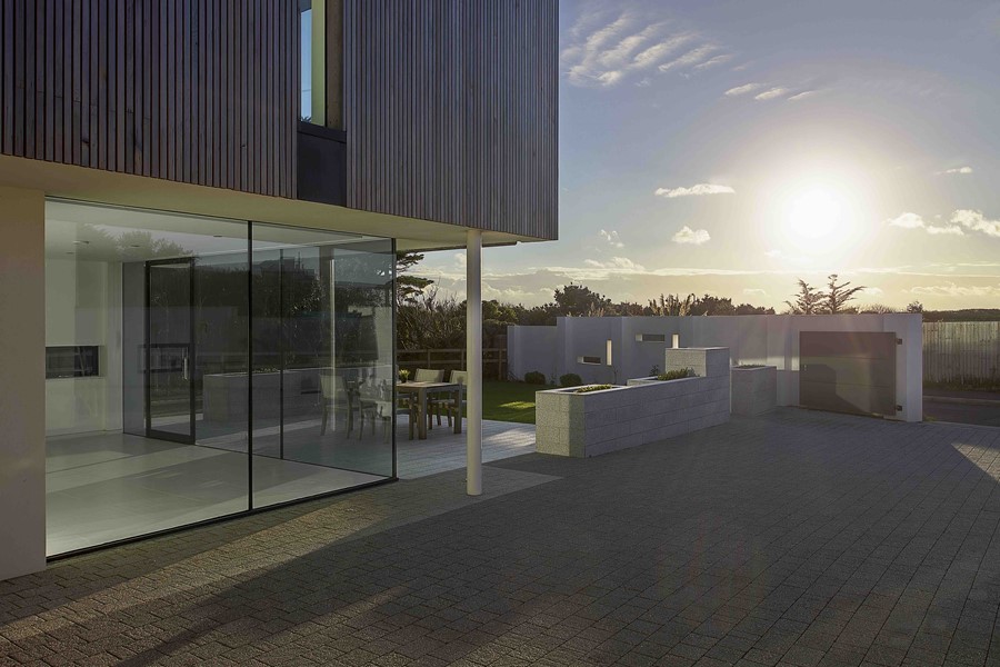 zinc-house-by-ob-architecture-15