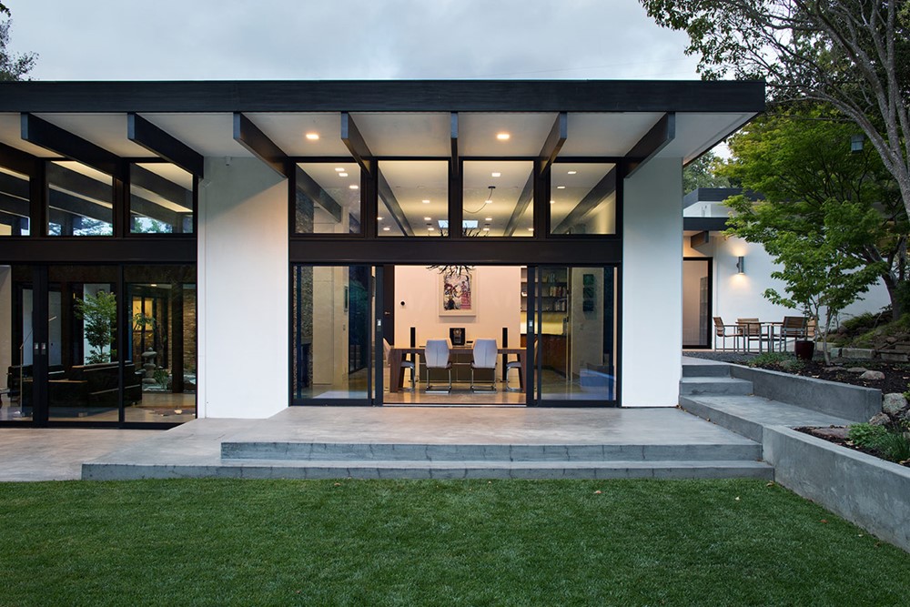Modern Atrium House by Klopf Architecture