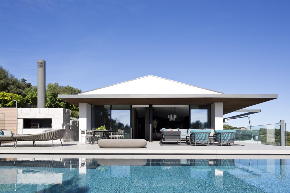 Villa Emma by Mario Mazzer Architects