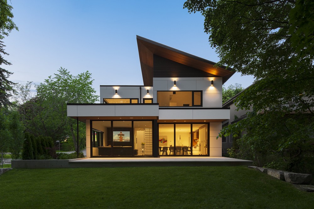 Meadowcrest house by Dewson Architects