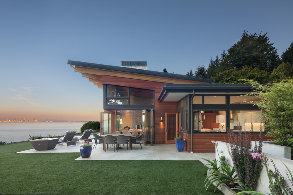 Seaview Escape by Coates Design Seattle Architects