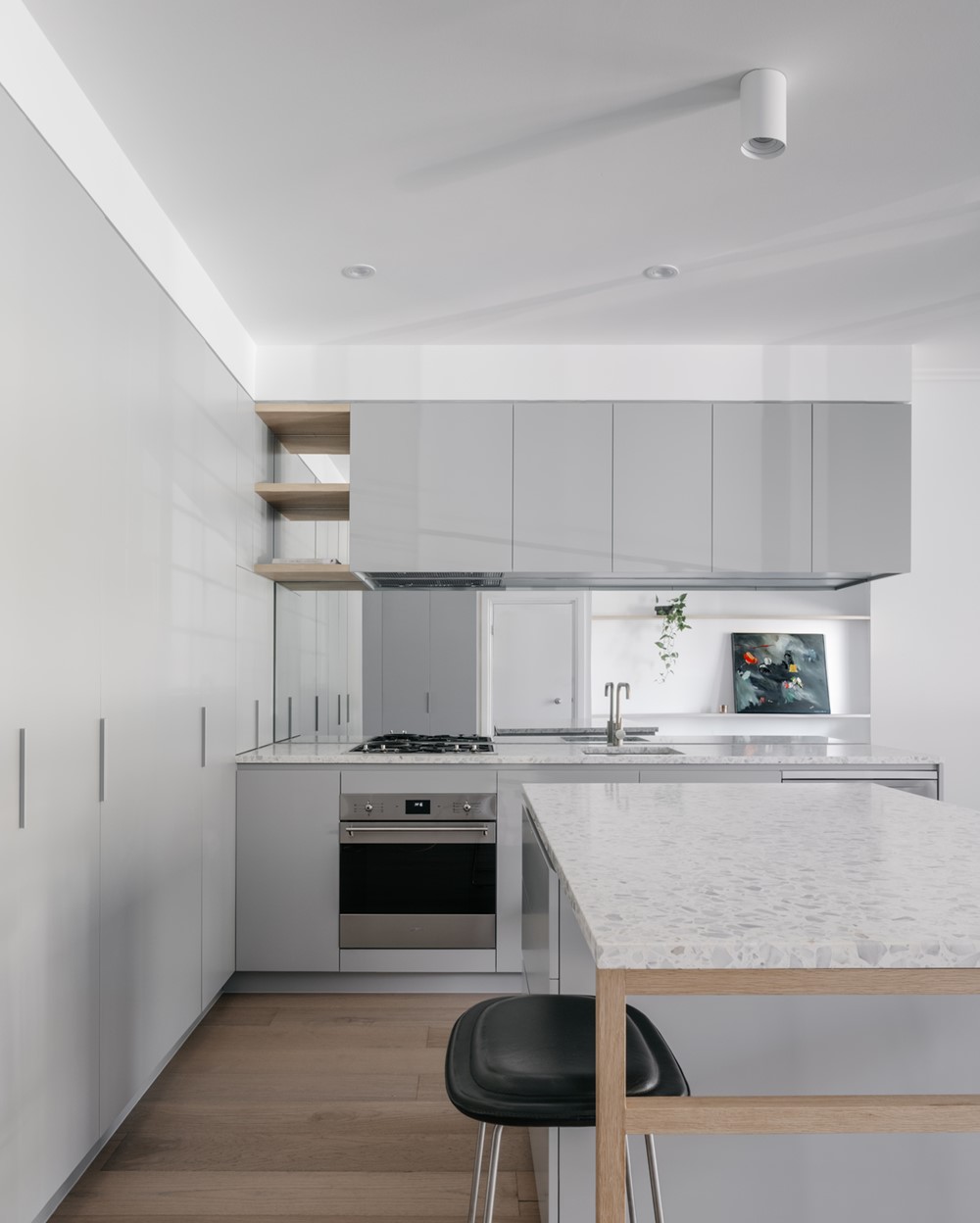 Carlton Apartment – aka Kathryn by Tom Eckersley Architects