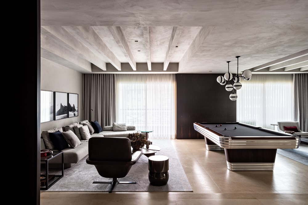 Billiard Apartment by Diego Revollo