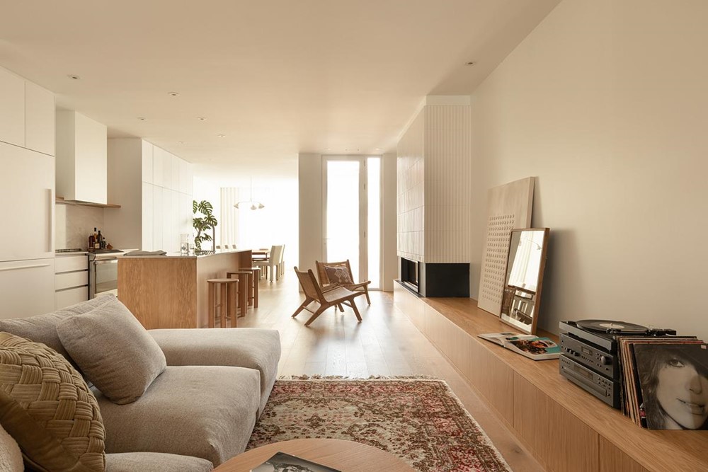 A Simple City Dwelling That Radiates Warmth & Comfort